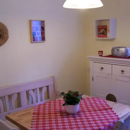 Apartment Ferienwohnungen Alken *